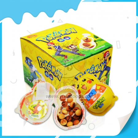 Huevo sorpresa de chocolate con juguete y galleta