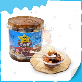 taza de galletas de chocolate
