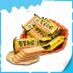 galleta crujiente de patata y queso
