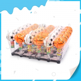 Dulces de juguete de fútbol y baloncesto