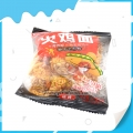 Nuevos productos de venta caliente, fideos crujientes de buen sabor para niños. 