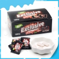 Dos chicles de menta dulce y afrutada de 2,8 g en blíster. 
