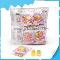 4 caramelos de goma con forma de pastel de frutas en gel. 